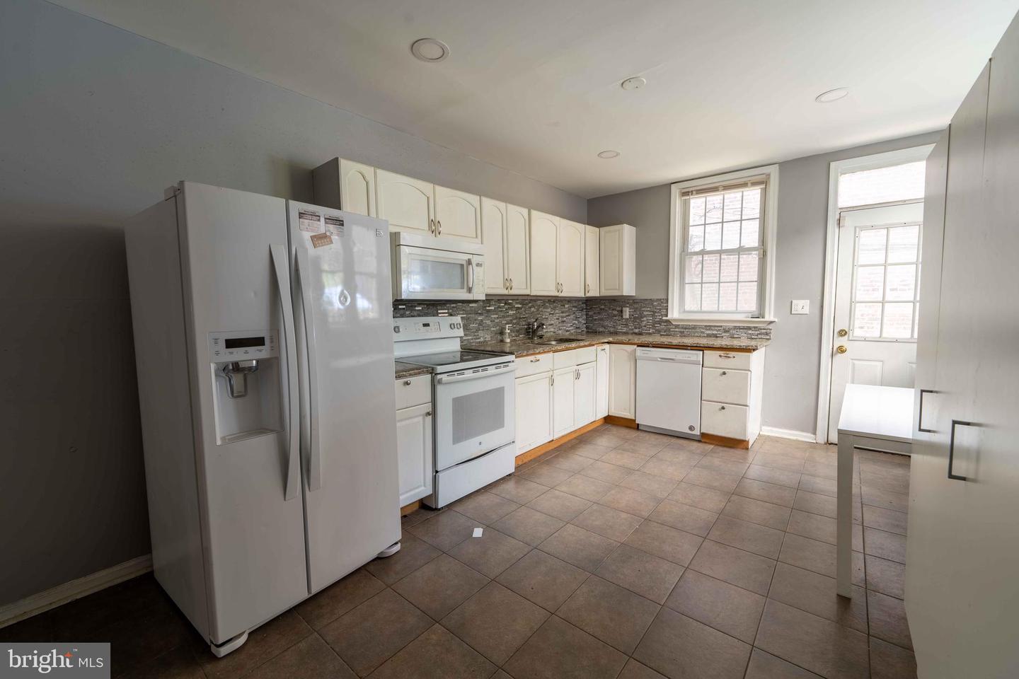402 N 38th St