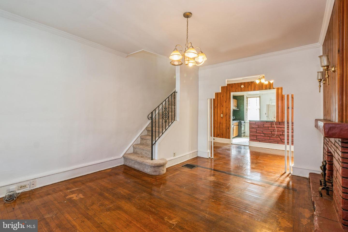 252 E Slocum St