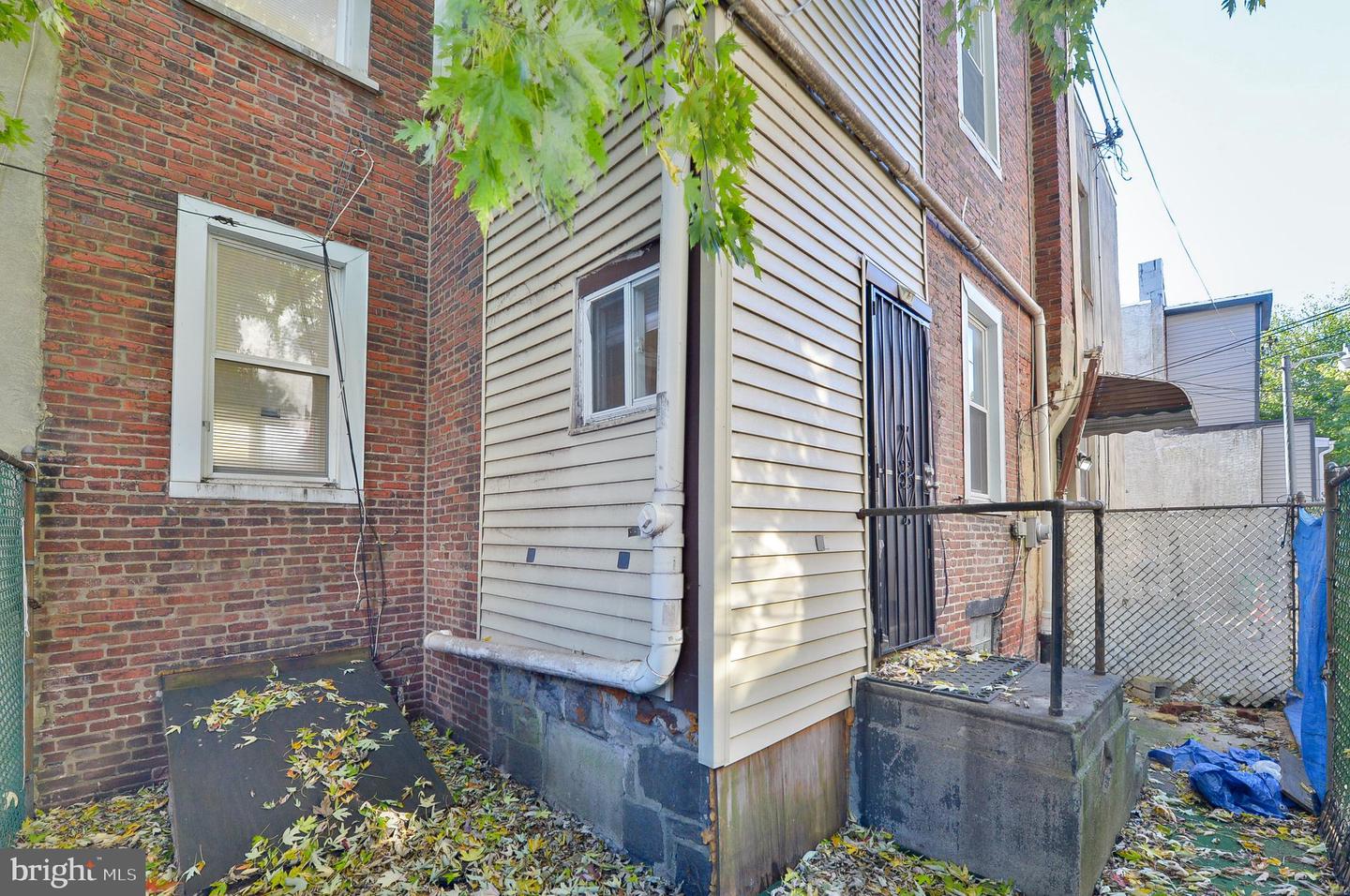 1617 Saint Paul St