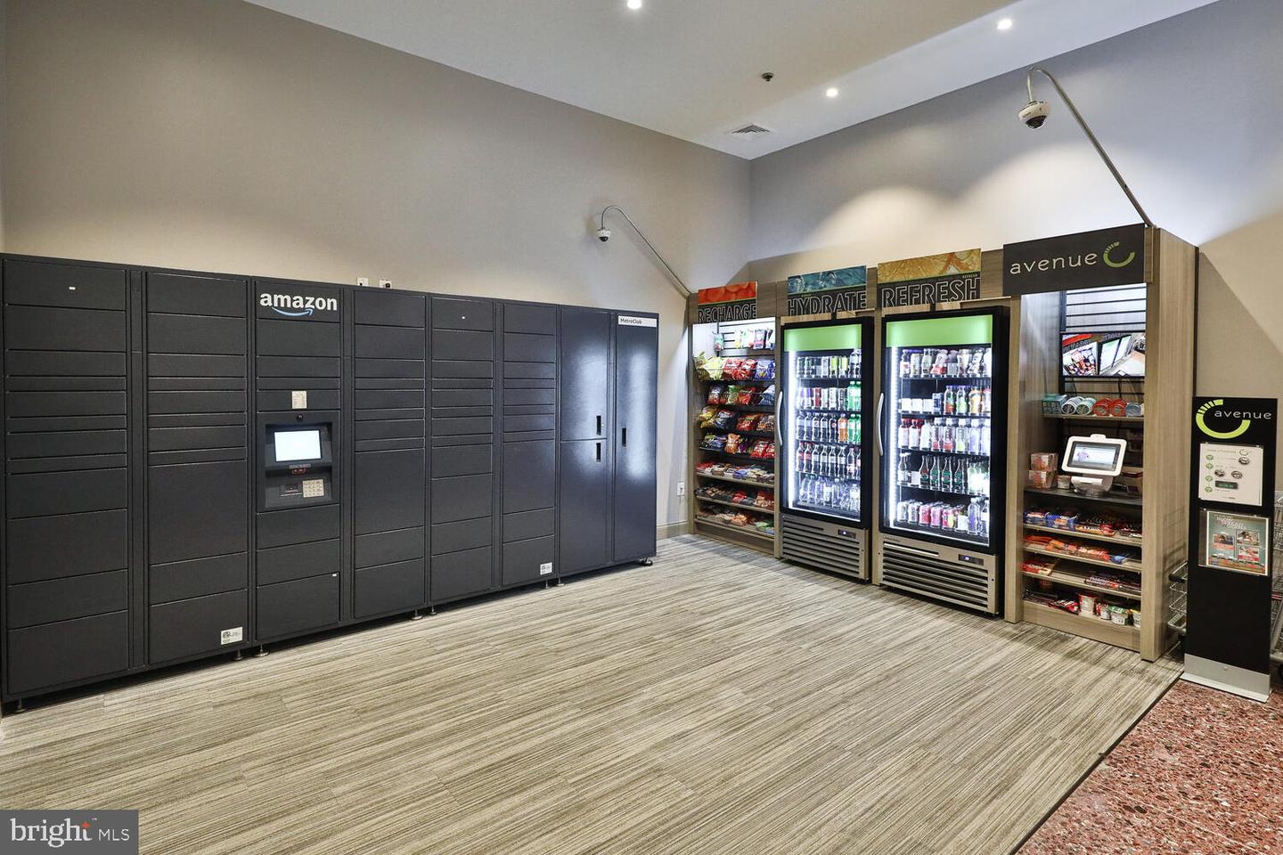 201-59 N 8th St #914