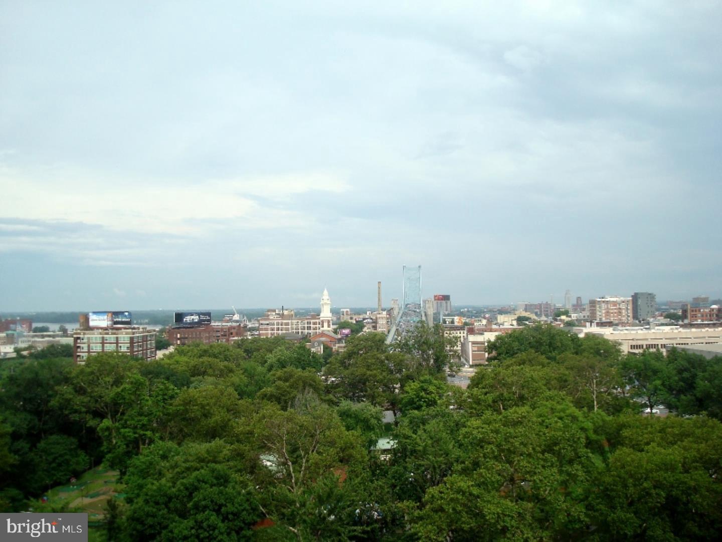 201-59 N 8th St #914