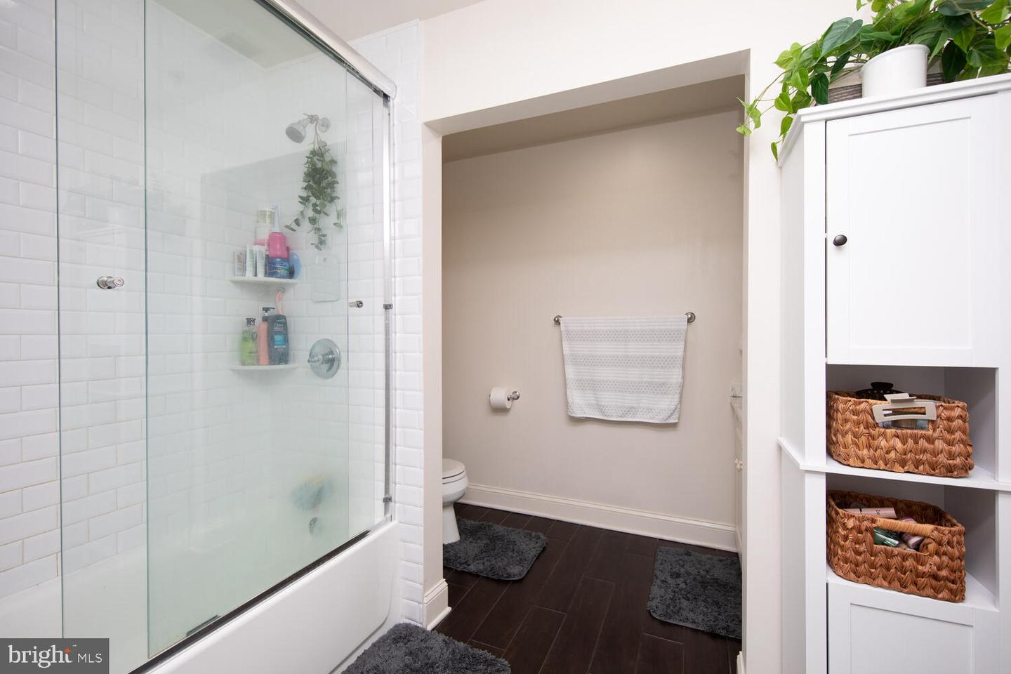 201-59 N 8th St #914