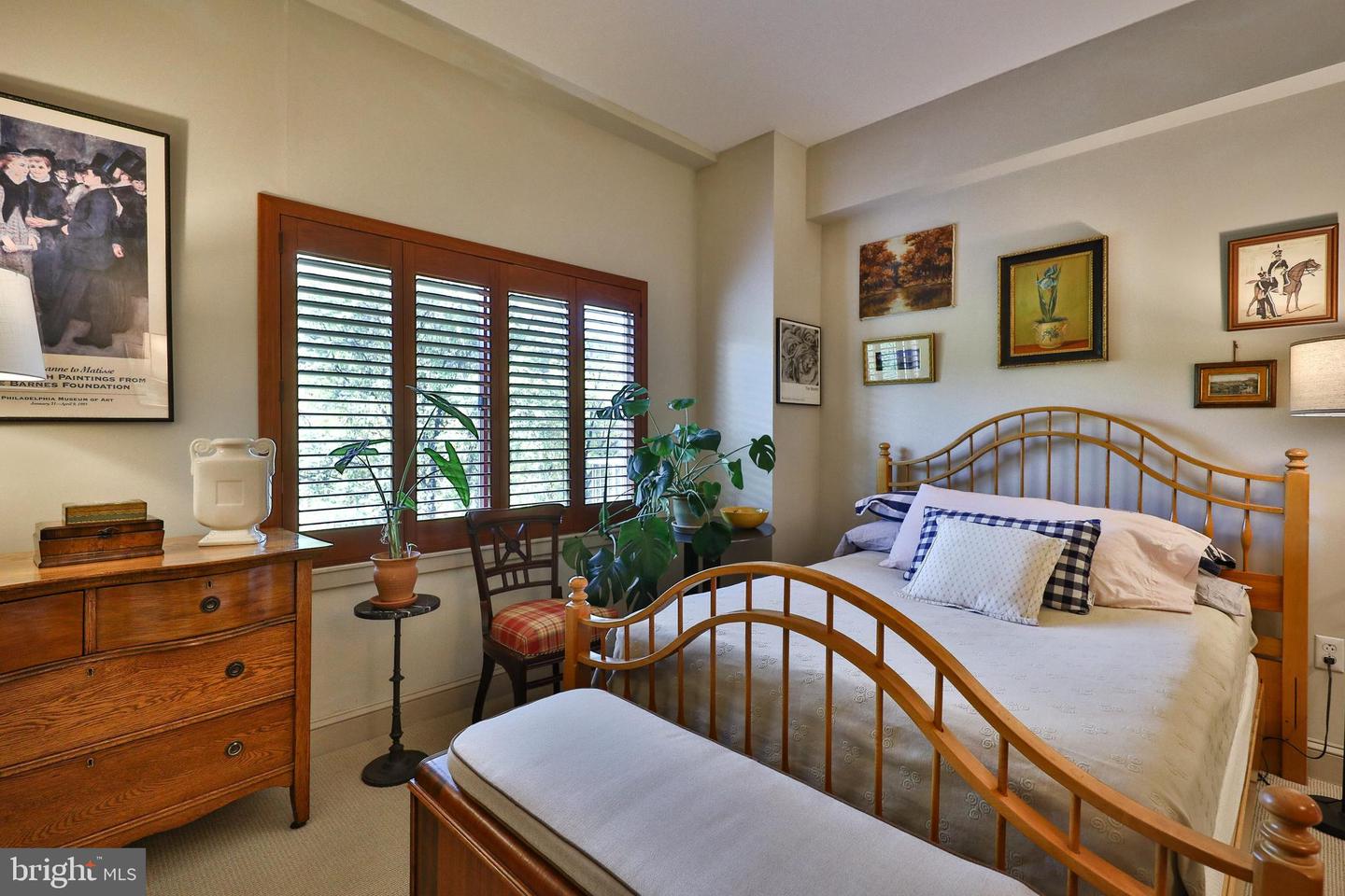 3750-78 Main St #204