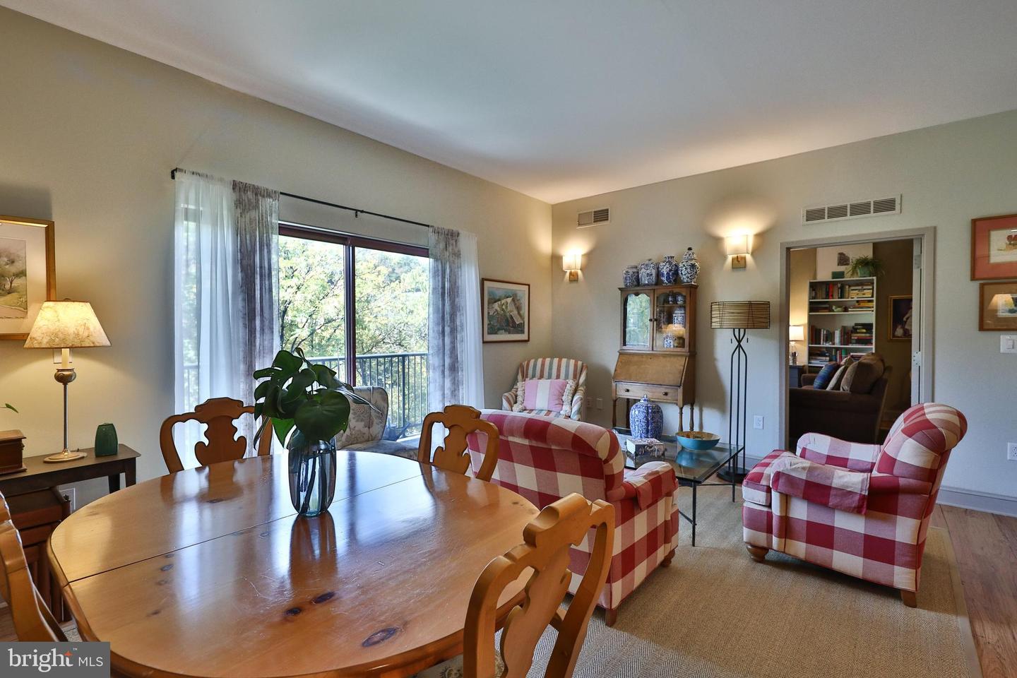 3750-78 Main St #204