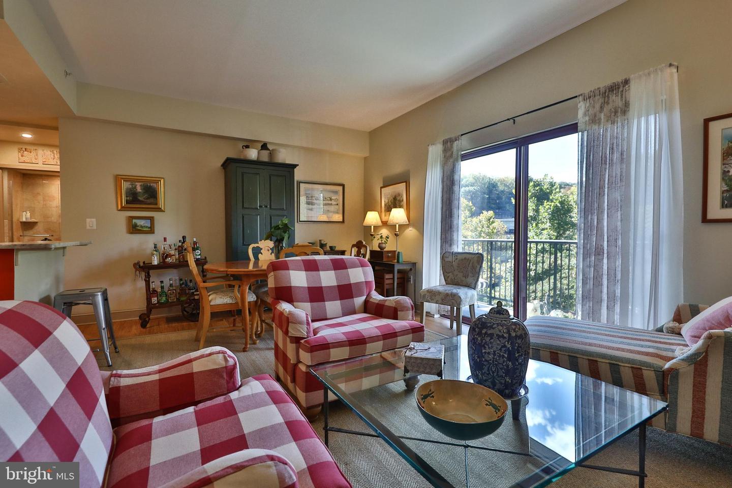 3750-78 Main St #204