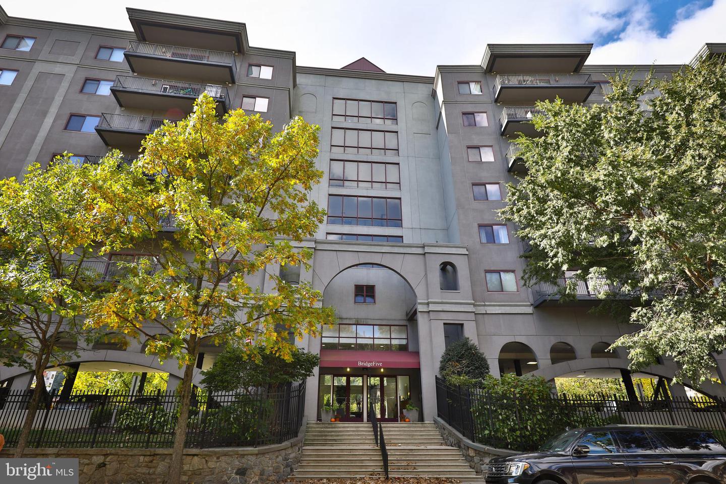 3750-78 Main St #204