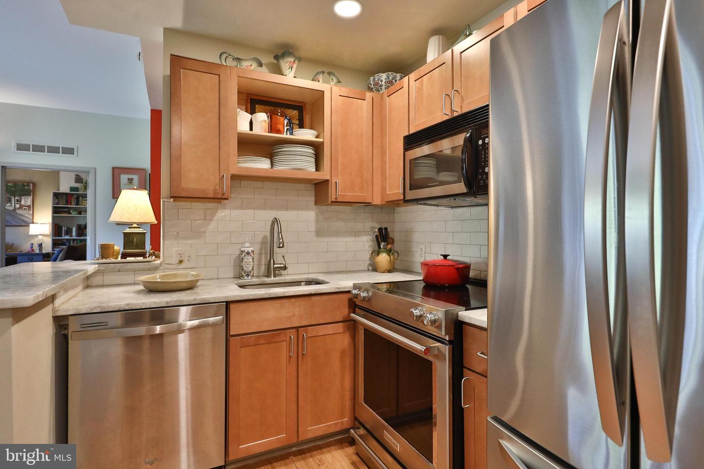 3750-78 Main St #204