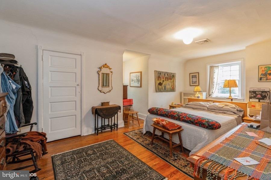 557 Pelham Rd