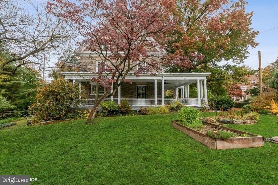 557 Pelham Rd