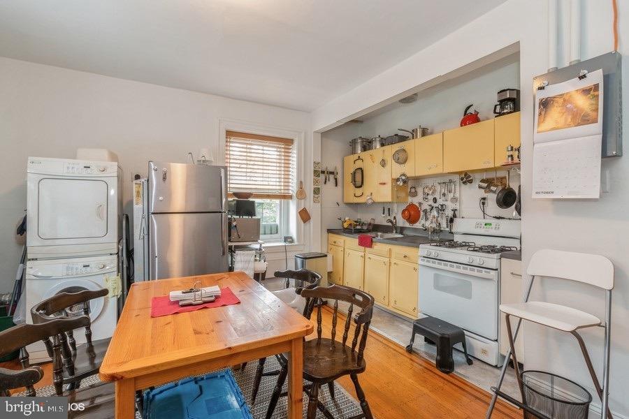 557 Pelham Rd