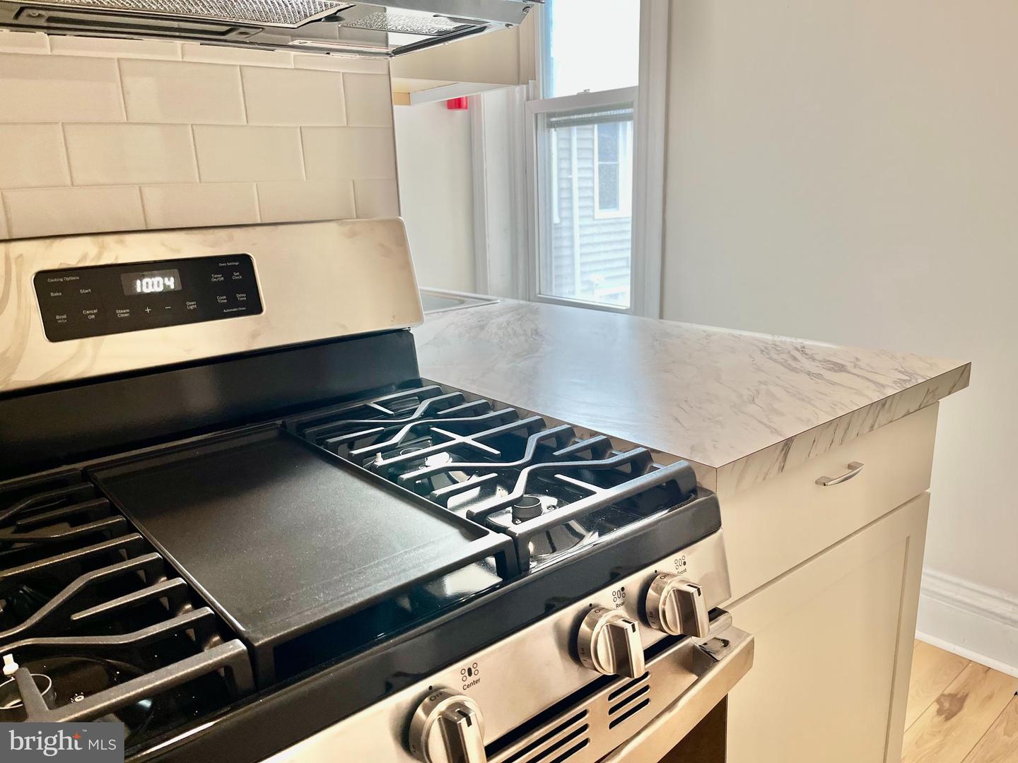 2314 E Cumberland St #2f