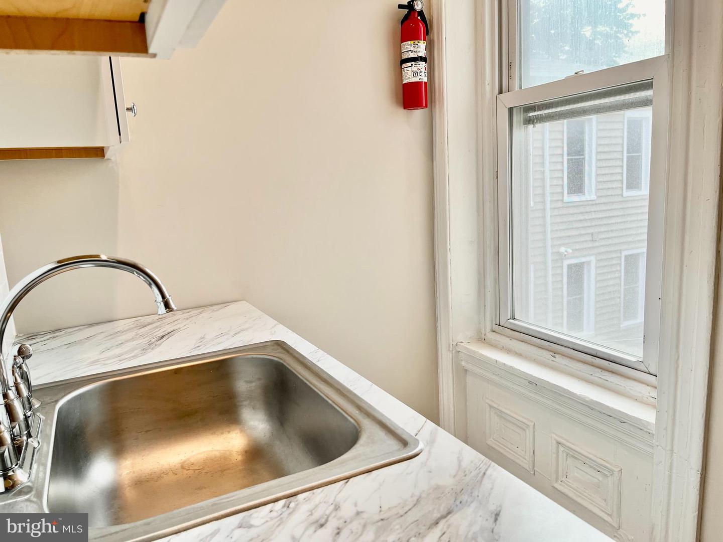 2314 E Cumberland St #2f