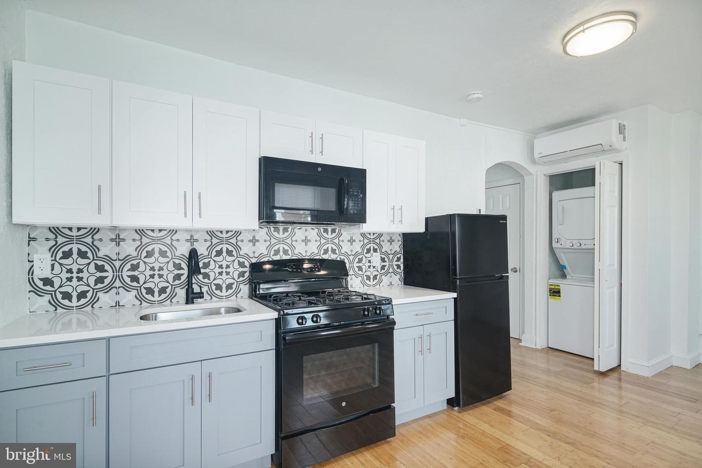 3858 Haverford Ave #5