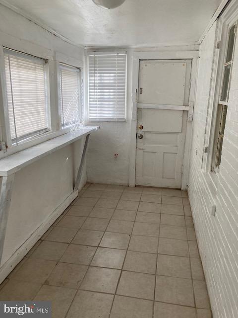 24 Good St