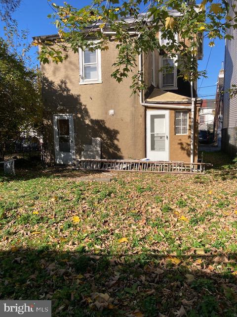 24 Good St