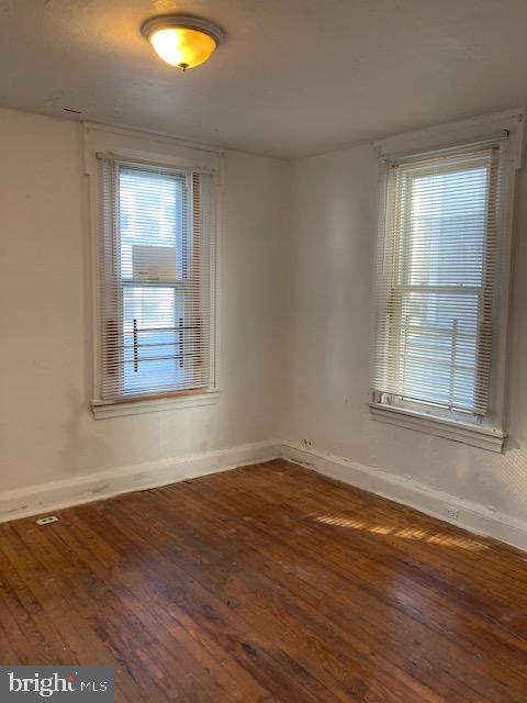 24 Good St