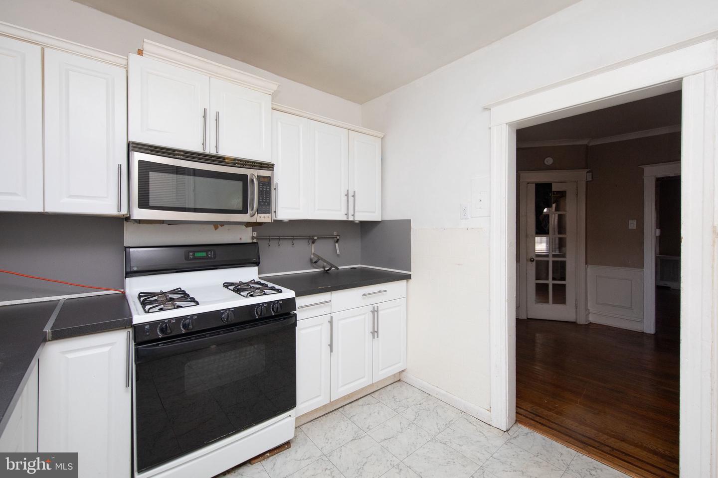 324 W Zeralda St