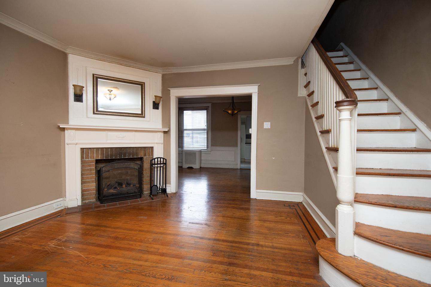 324 W Zeralda St