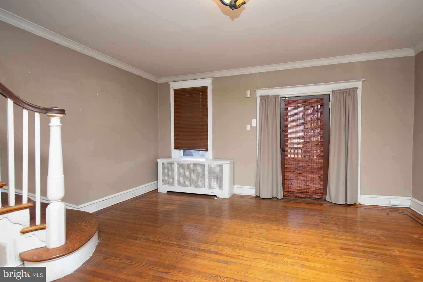 324 W Zeralda St