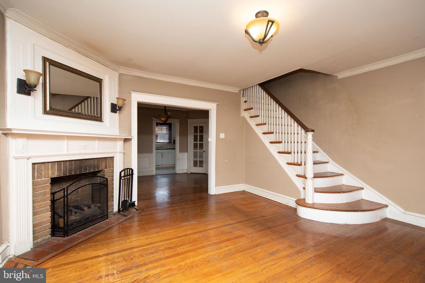 324 W Zeralda St