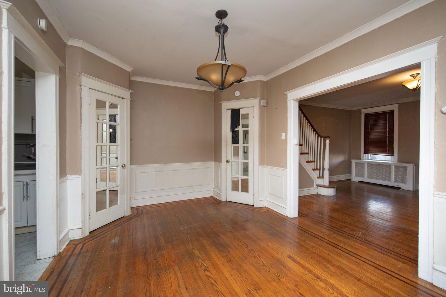 324 W Zeralda St