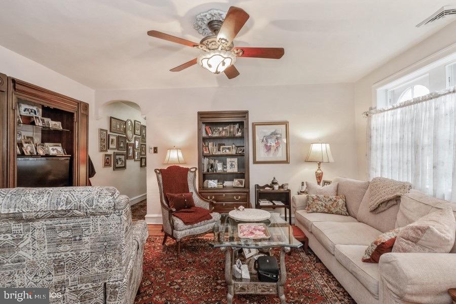 6138 Wayne Ave Ave #5