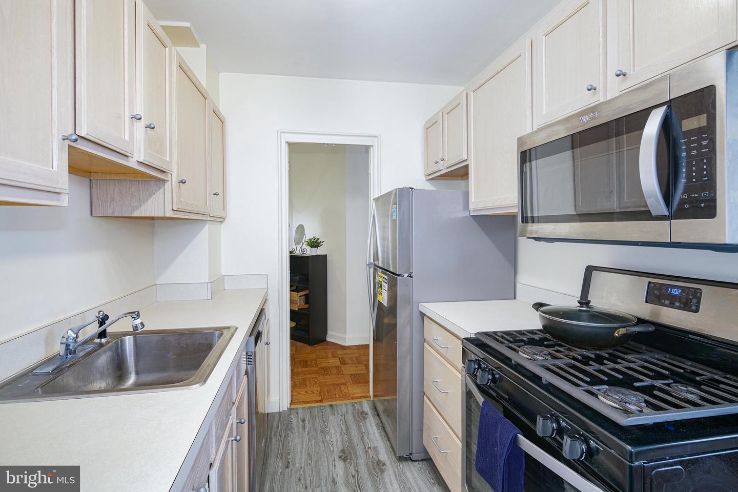 2601 Pennsylvania Ave #404