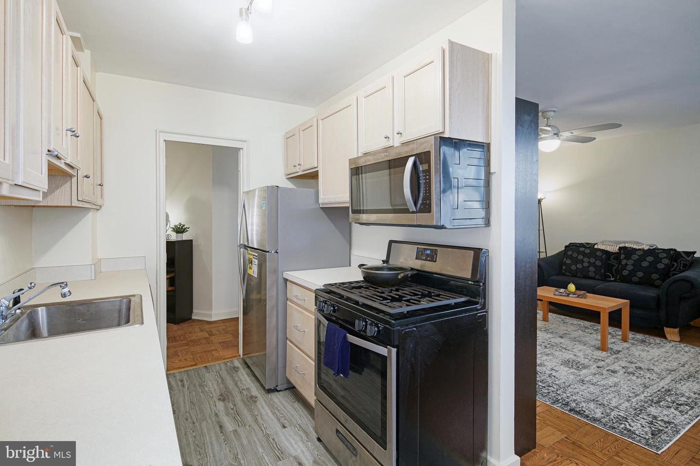 2601 Pennsylvania Ave #404