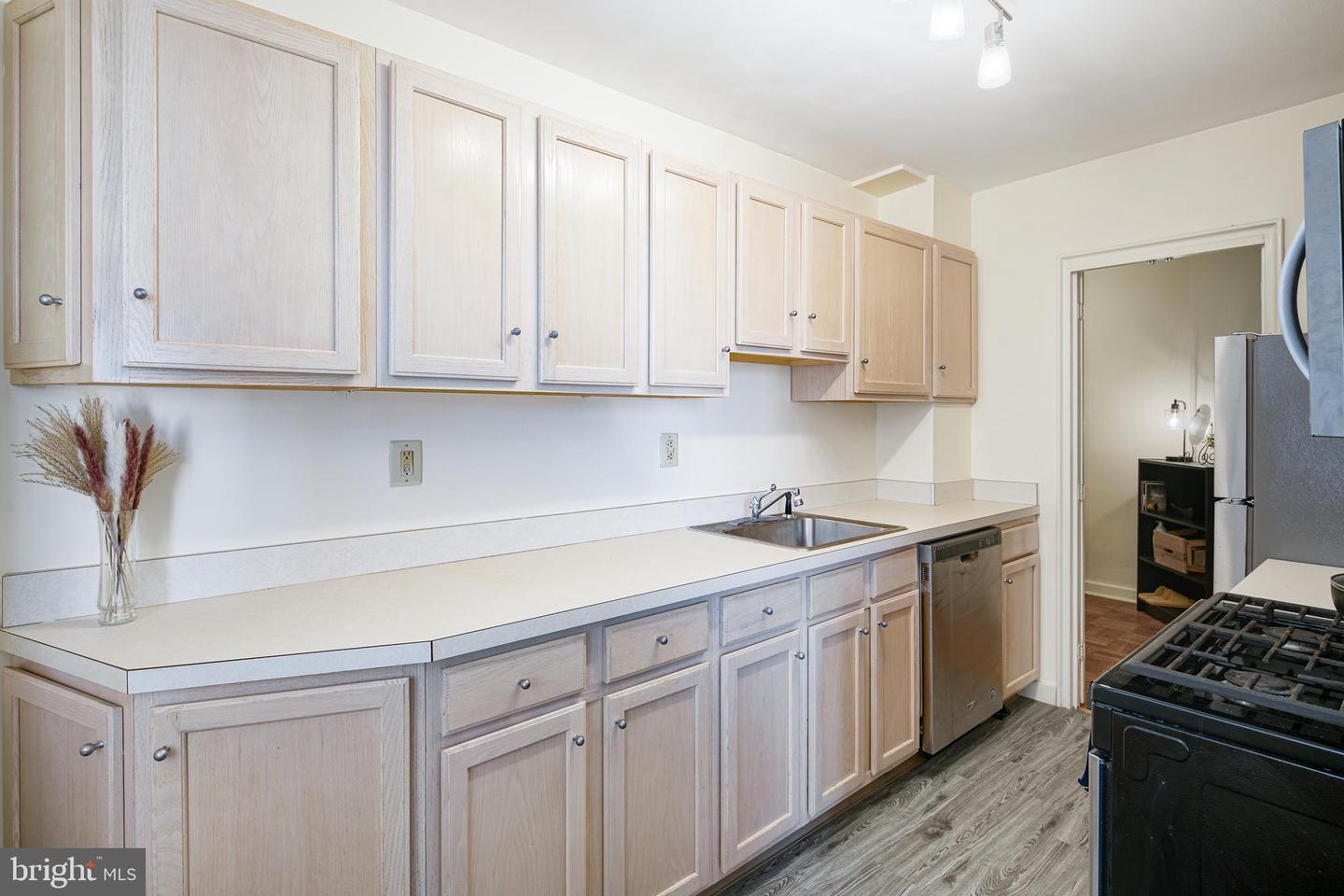 2601 Pennsylvania Ave #404