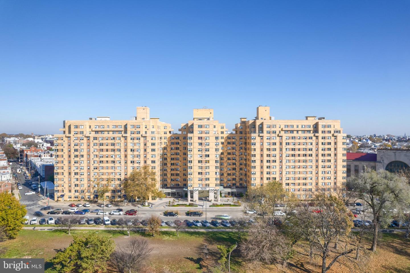 2601 Pennsylvania Ave #404