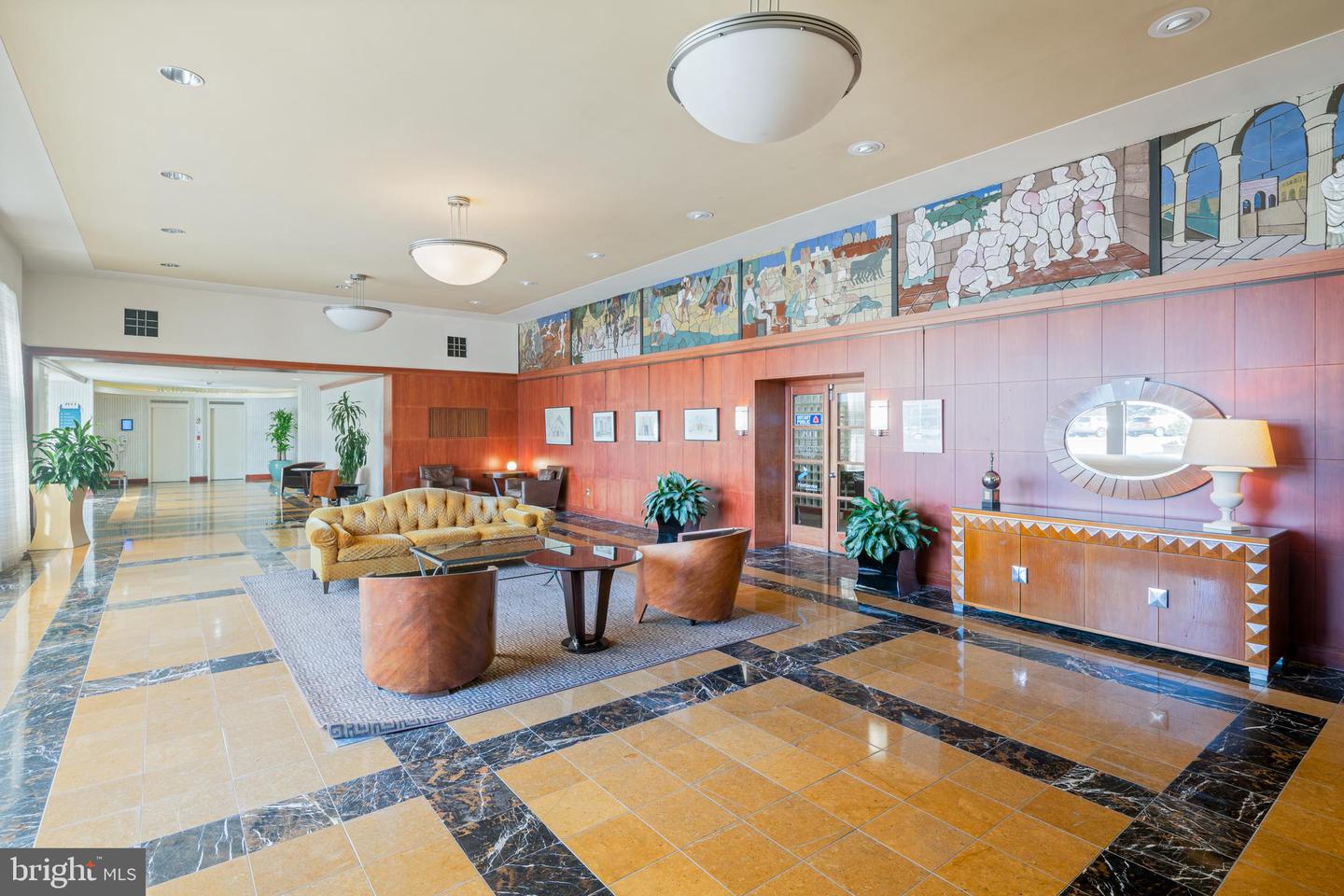2601 Pennsylvania Ave #404