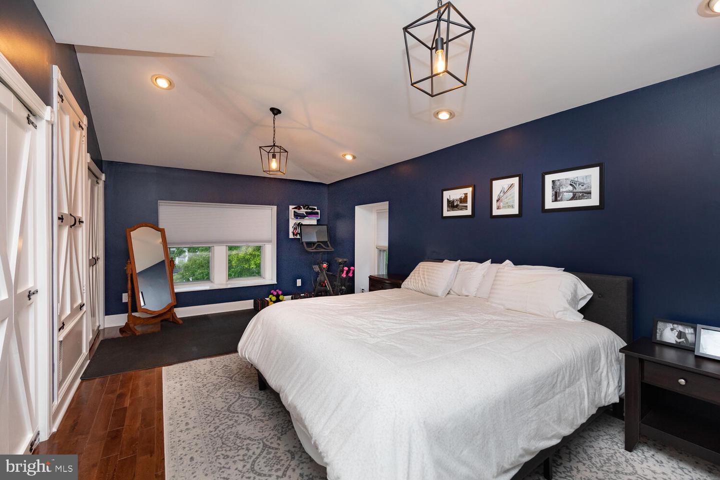 210 E Willow Grove Ave