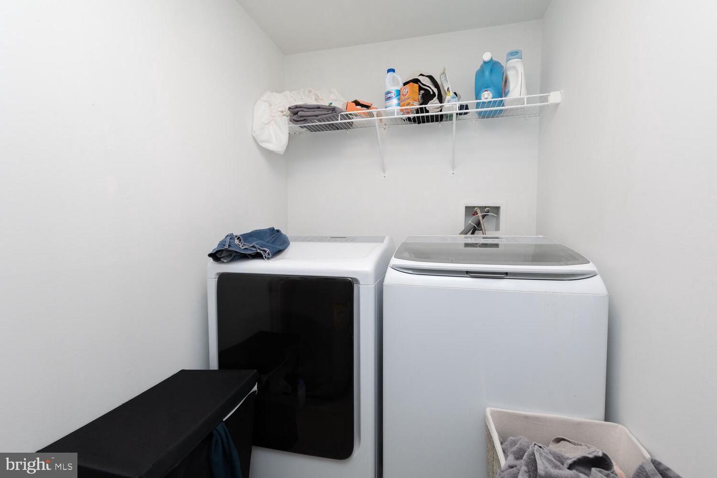 413-15 Wallace St #2e