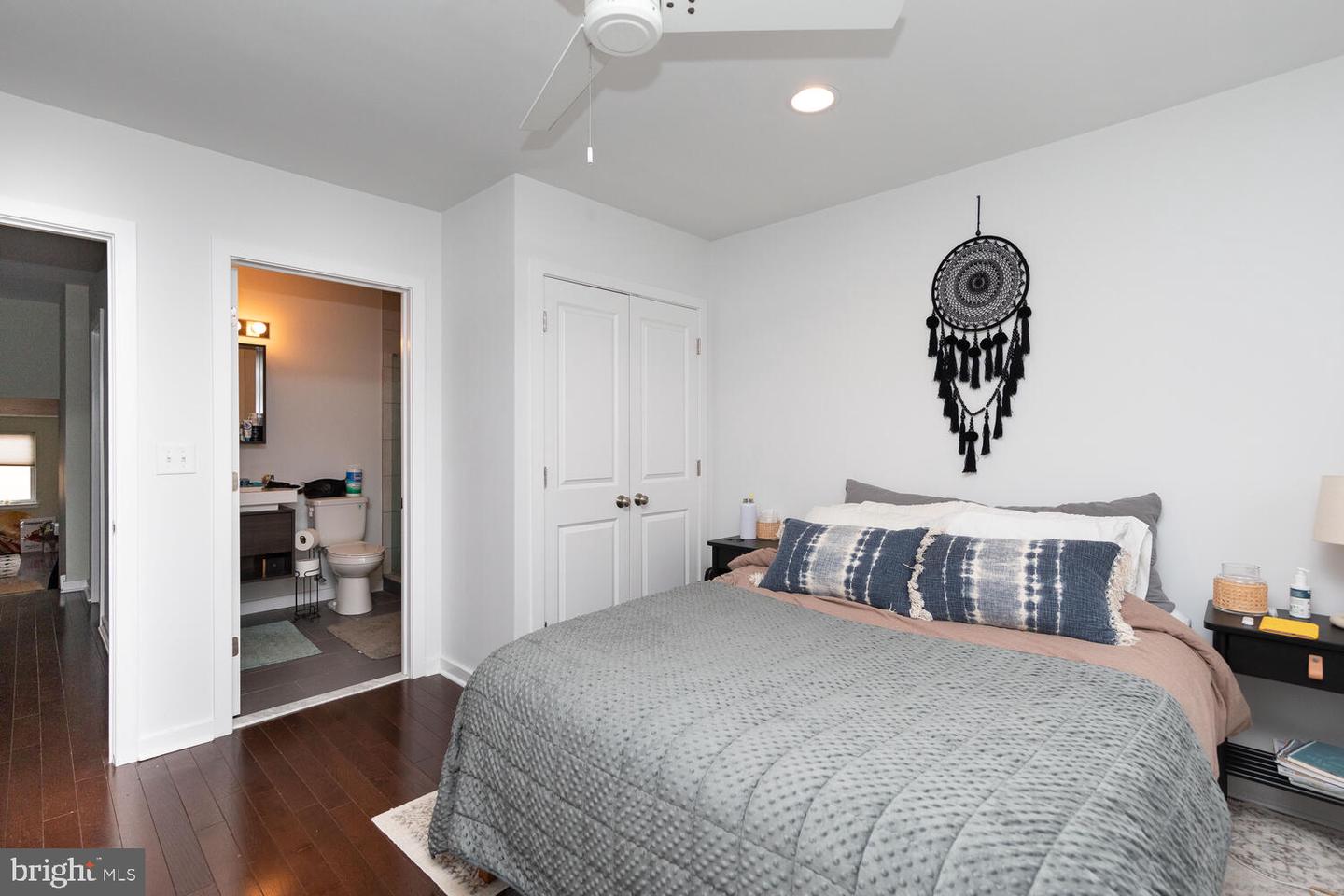 413-15 Wallace St #2e