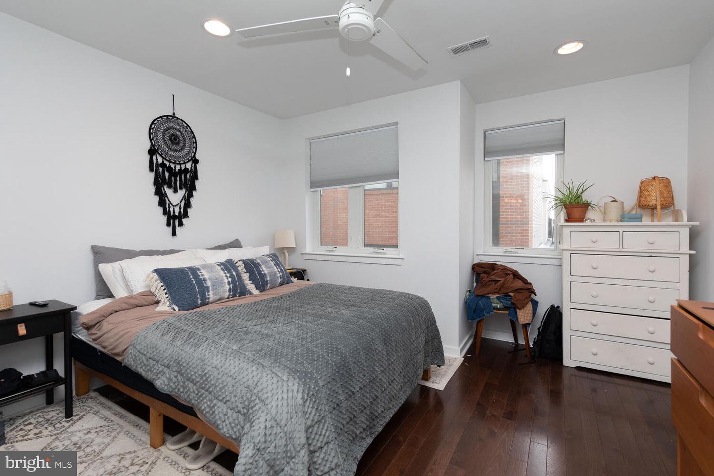 413-15 Wallace St #2e