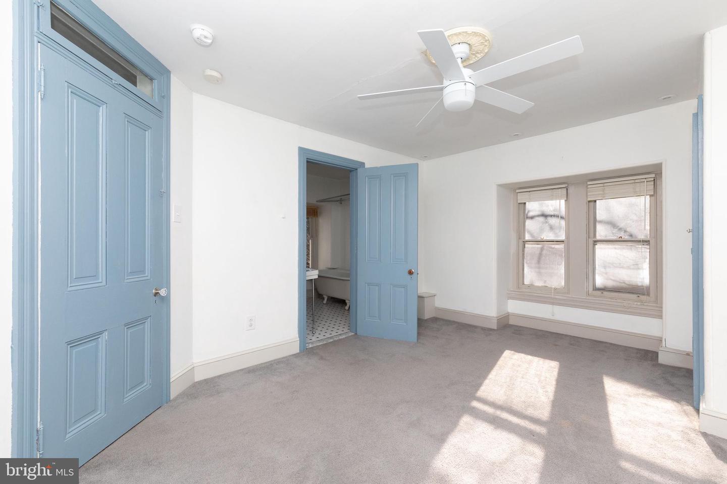 143 W School House Ln