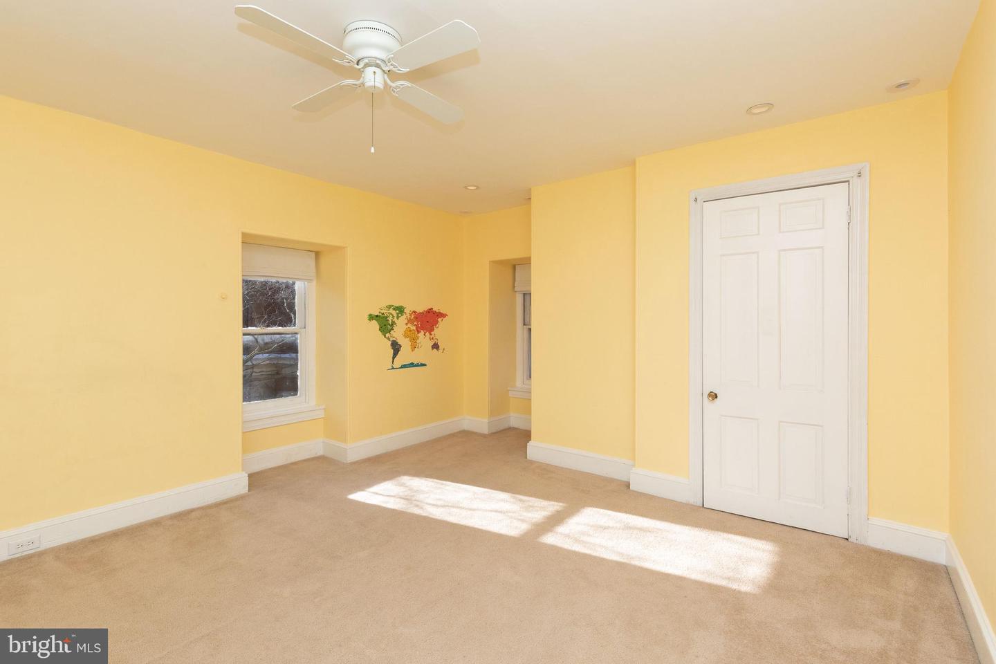 143 W School House Ln