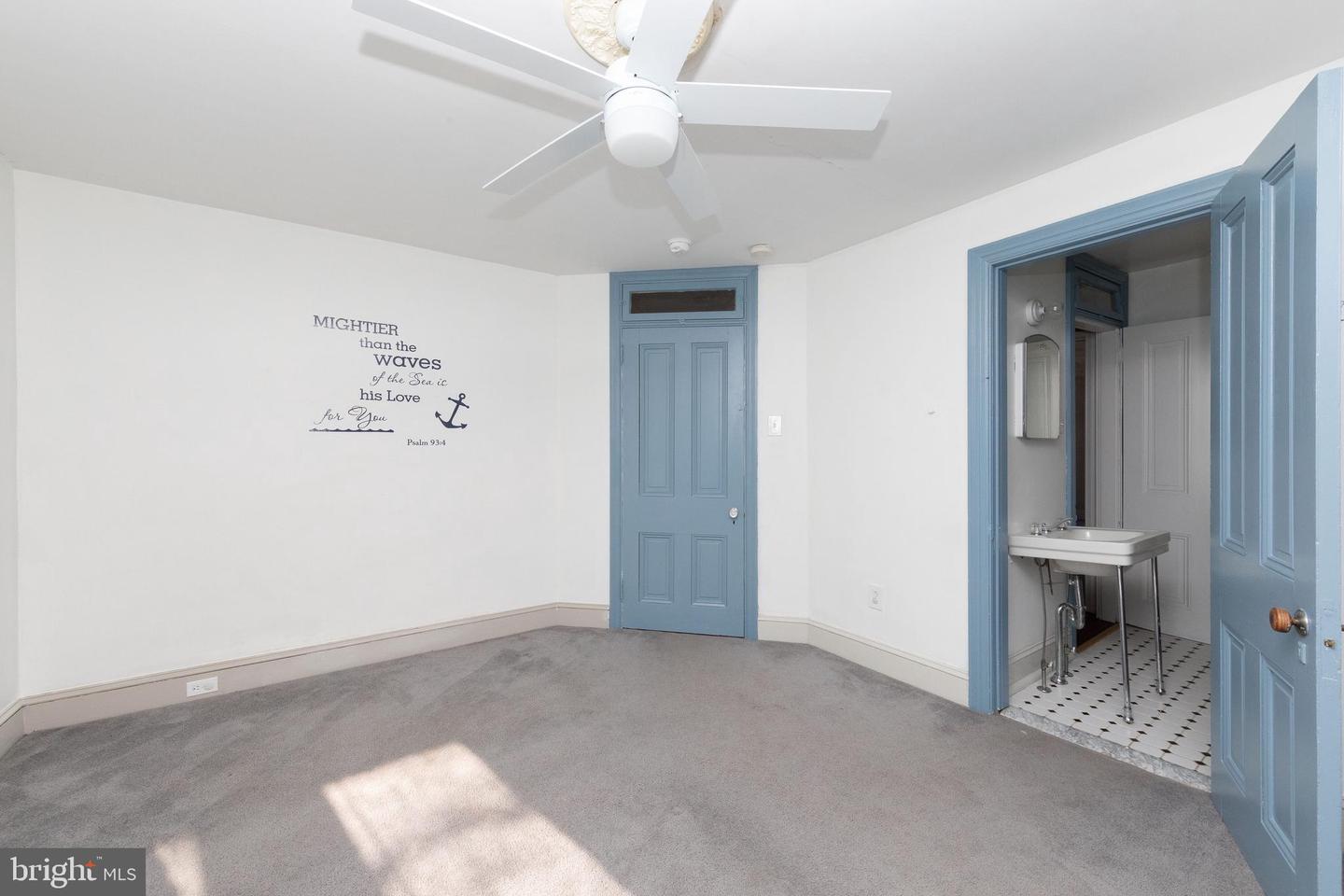 143 W School House Ln