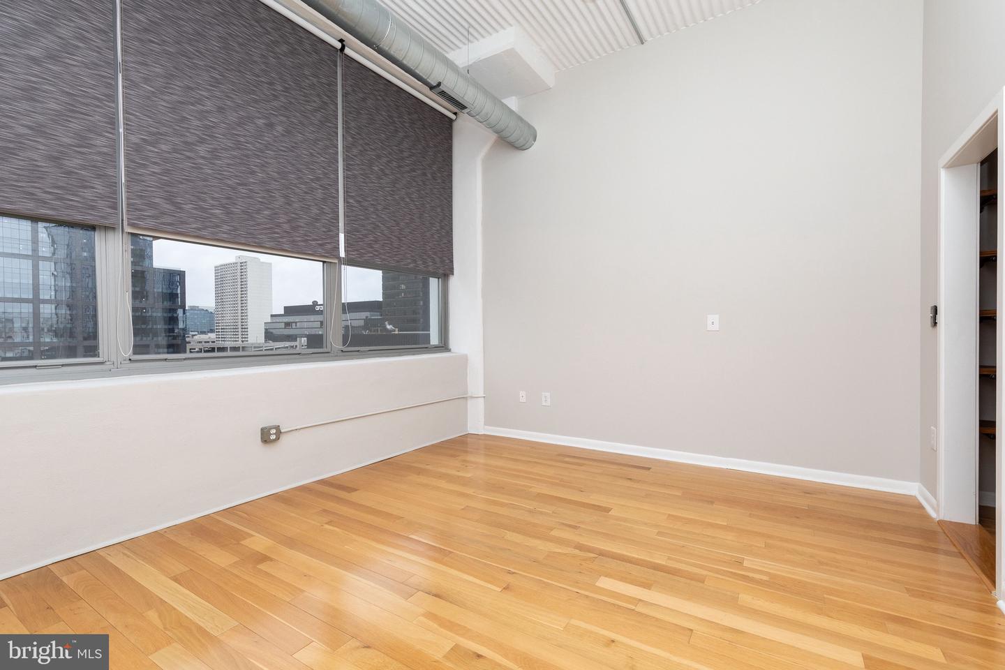 2200-28 Arch St #810