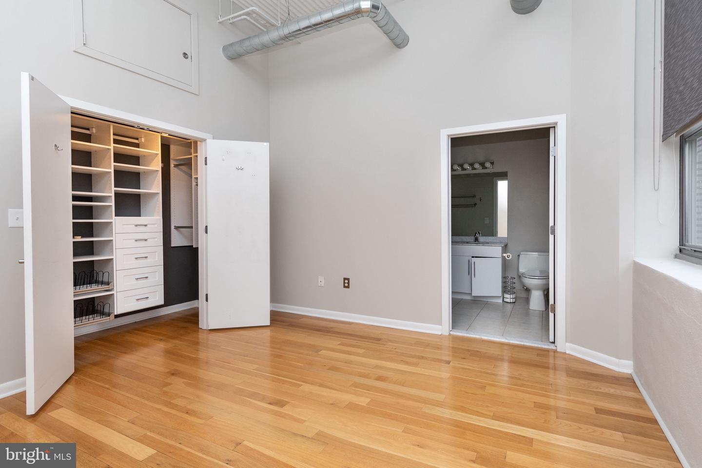 2200-28 Arch St #810