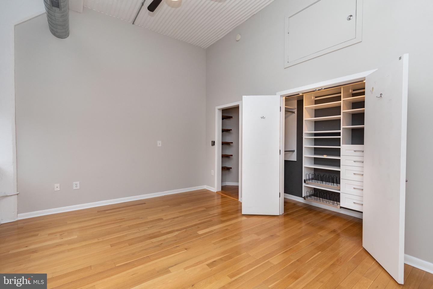 2200-28 Arch St #810