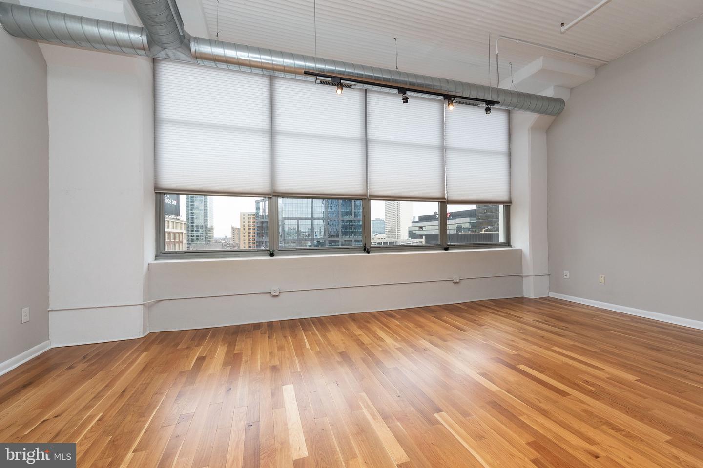 2200-28 Arch St #810