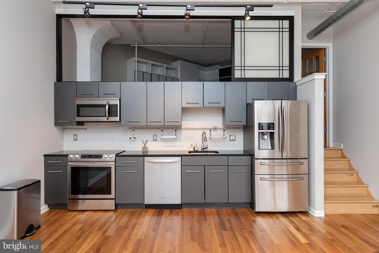 2200-28 Arch St #810