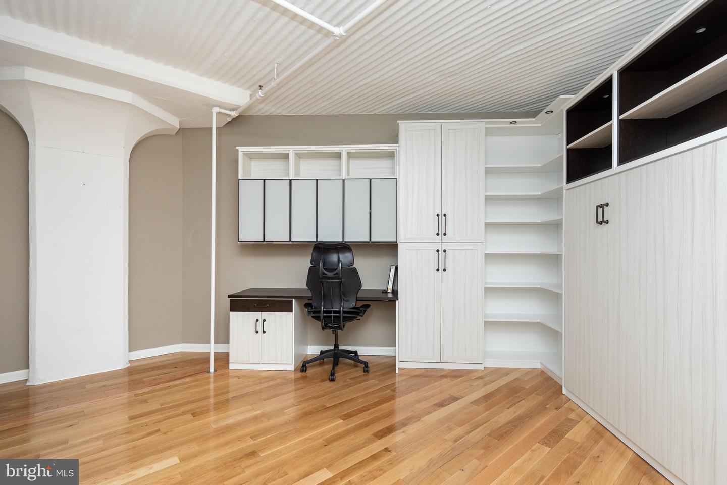 2200-28 Arch St #810