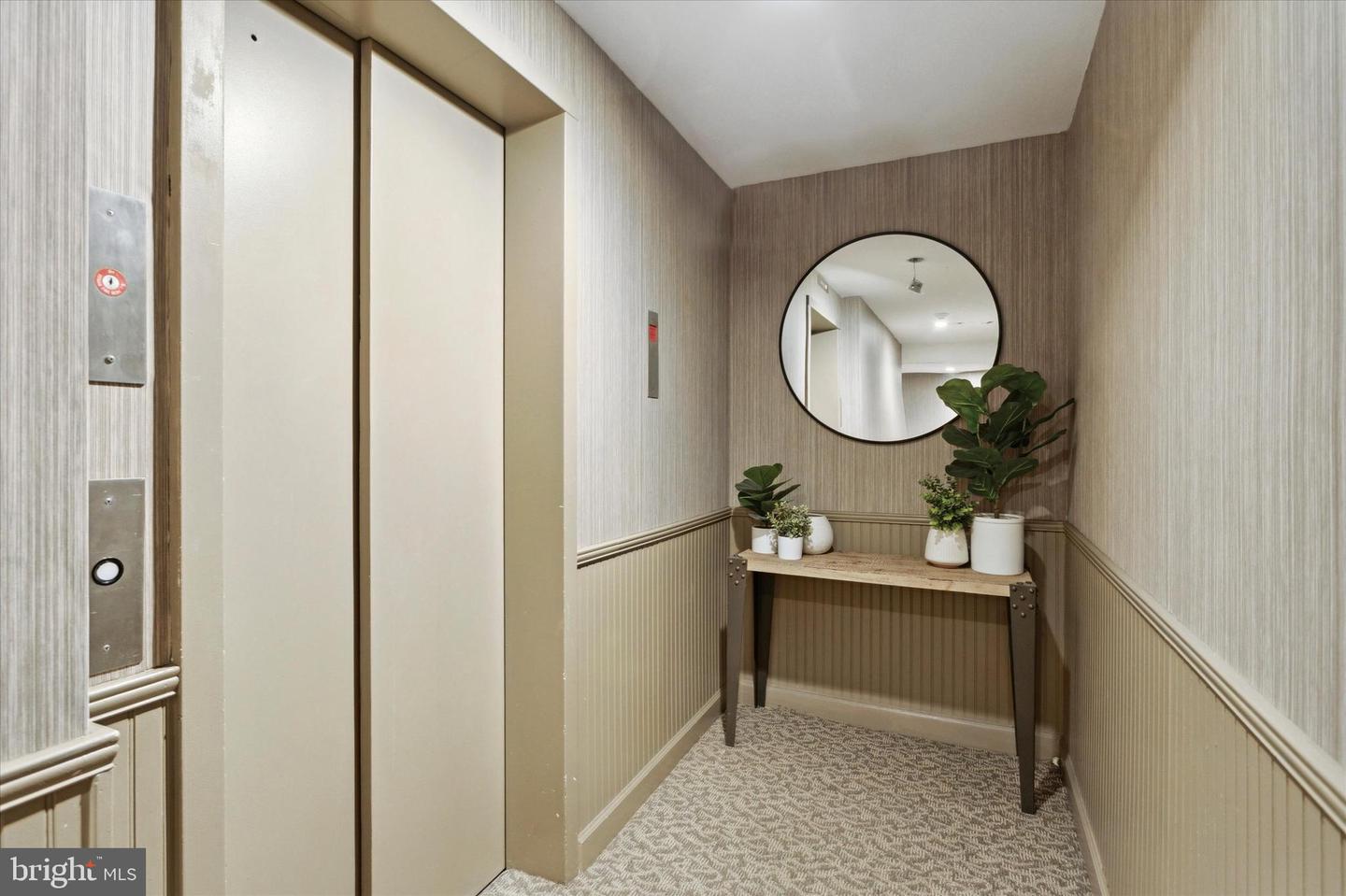 122-24 Chestnut St #301