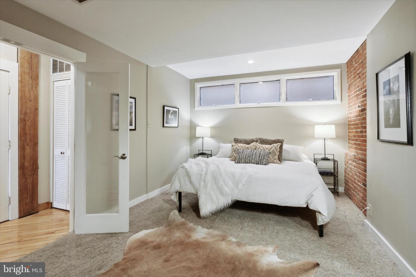 122-24 Chestnut St #301