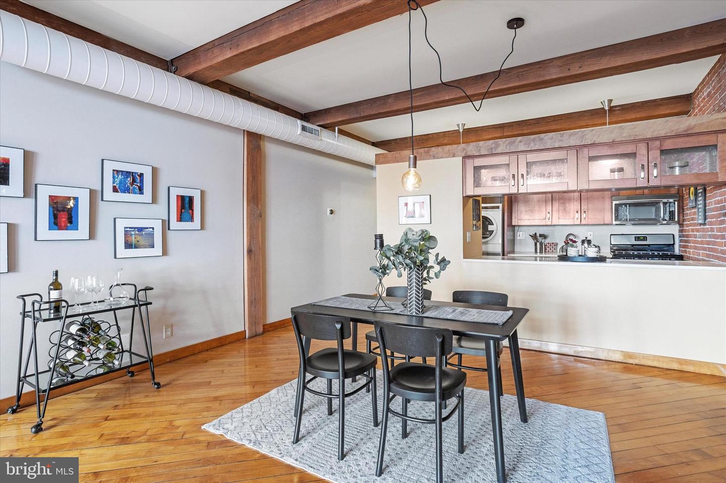 122-24 Chestnut St #301