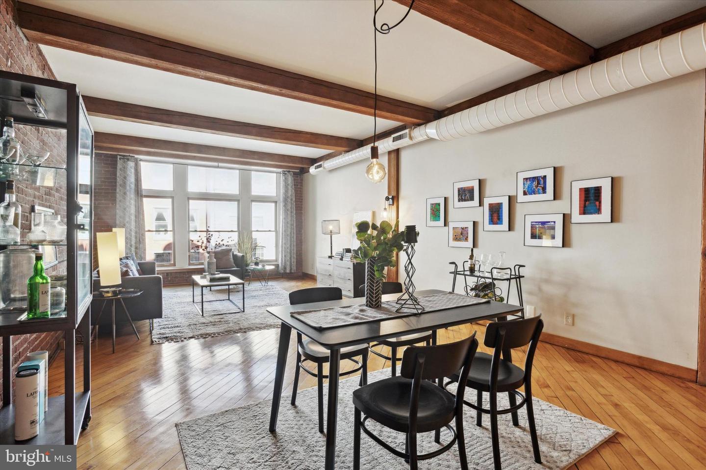 122-24 Chestnut St #301