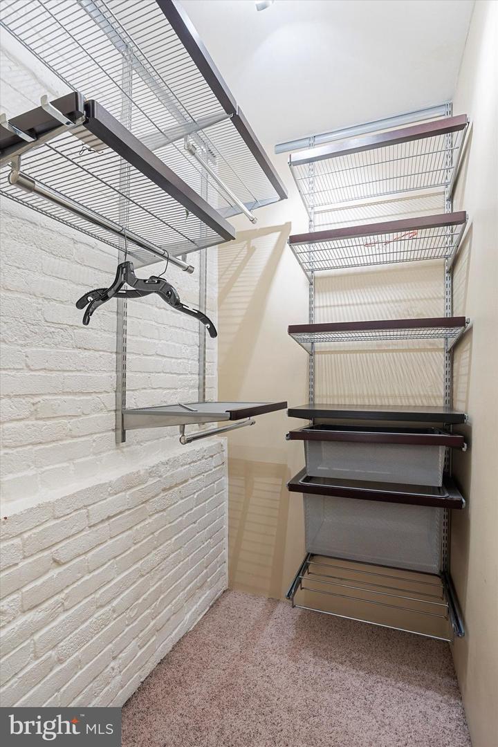 122-24 Chestnut St #301