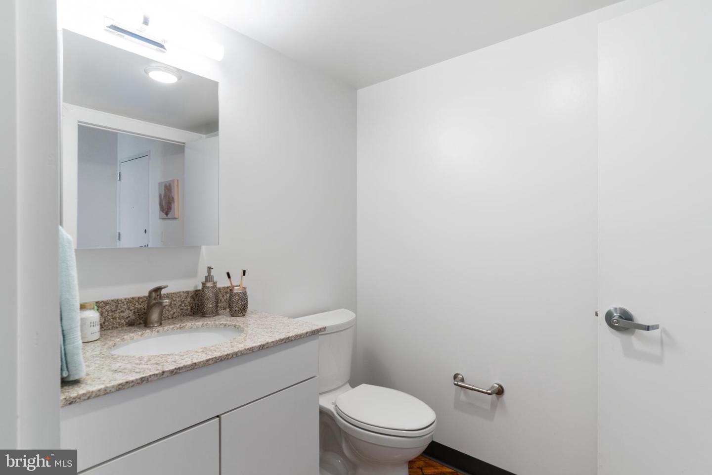 3400-8 J St #123